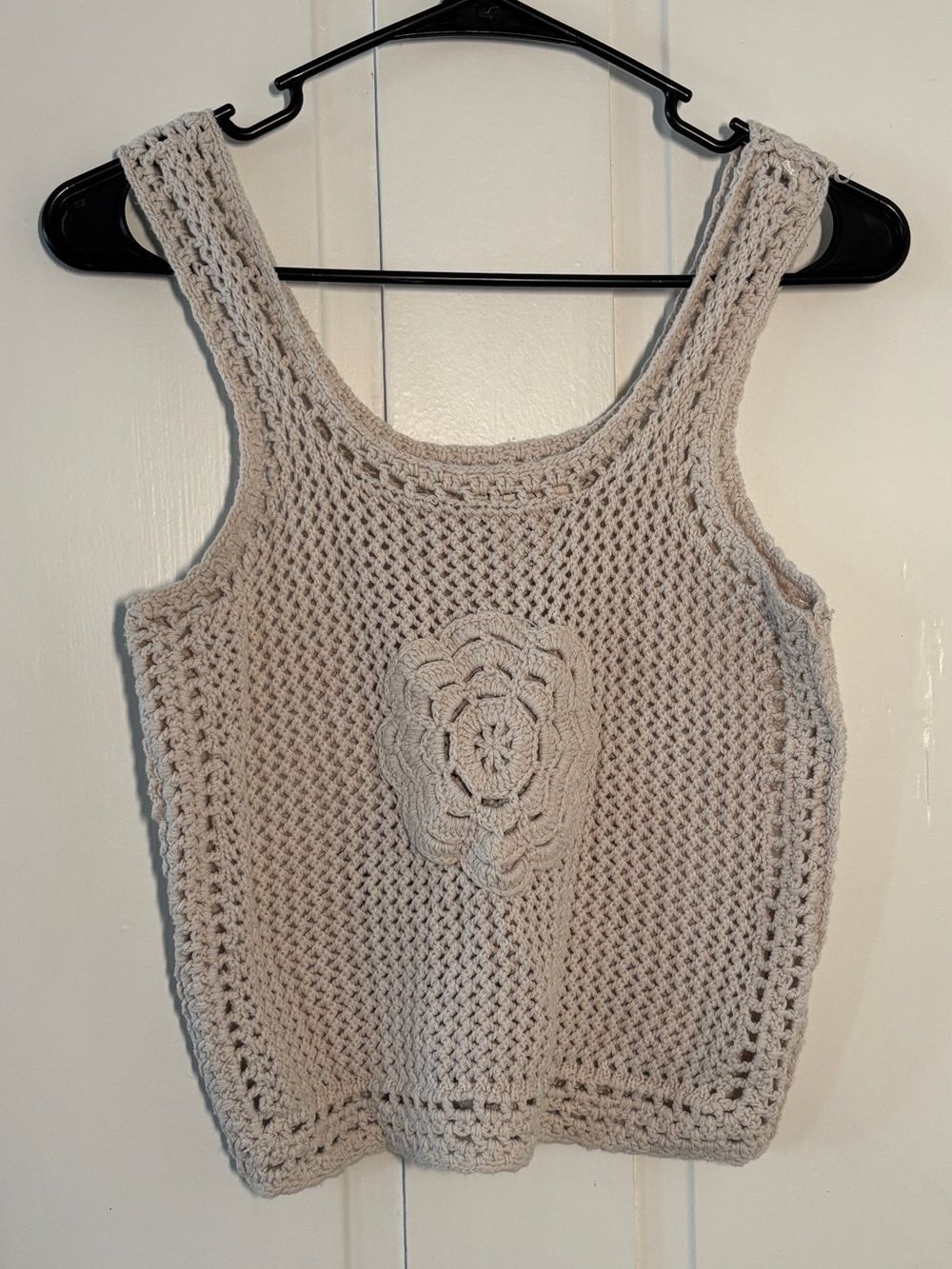 Jessica Simpson Chunky Open Knit Crochet  Sleeveless Top Beige Cream Floral Boho
